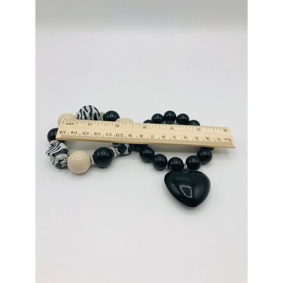 Chunky Zebra print black cream heart dangle stretch bracelets (2) - Picture 3 of 5